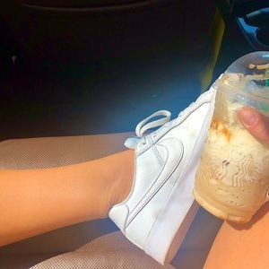 Meet your Posher, Bella